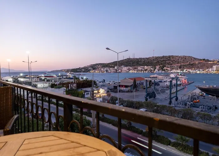 Flat W Sea View Balcony 3 Min To Marina Daire *
