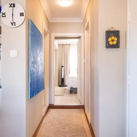 Apartment Flat W Sea View Balcony 3 Min To Marina