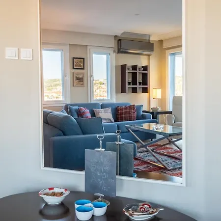 Flat W Sea View Balcony 3 Min To Marina Cesme