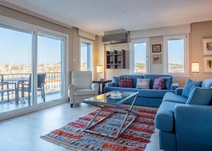 Flat W Sea View Balcony 3 Min To Marina *